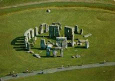 stonehenge.jpg (9955 bytes)